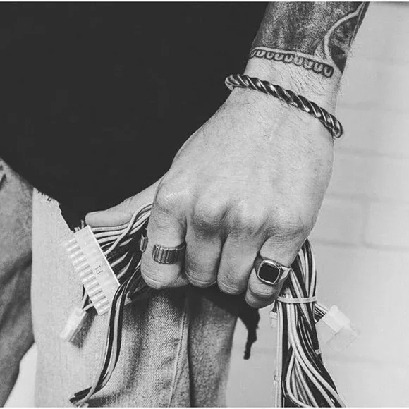 7 Inch Stainless Steel Mens Vintage Mobius Horn Cuff Bangle Bracelet Men - Picture 2 of 5